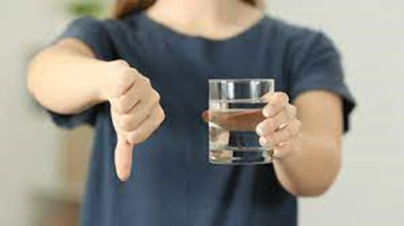 دلیل بوی بد آب دستگاه تصفیه آب خانگی؟
